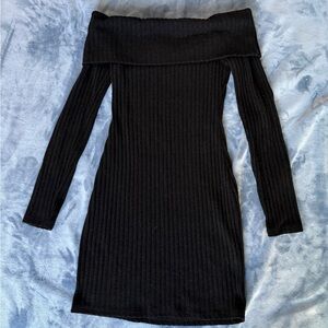 Chic Black Off-Shoulder Long Sleeve Dress